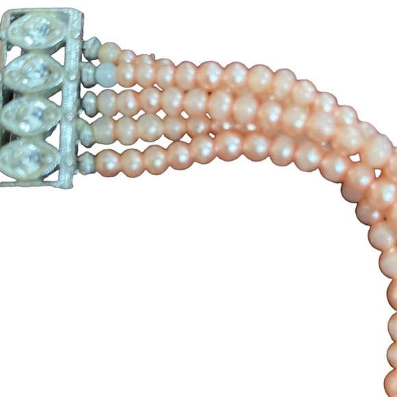 Antique over 80 years, old, pink, five strand pearls with rhinestones clip. - Picture 4 of 13